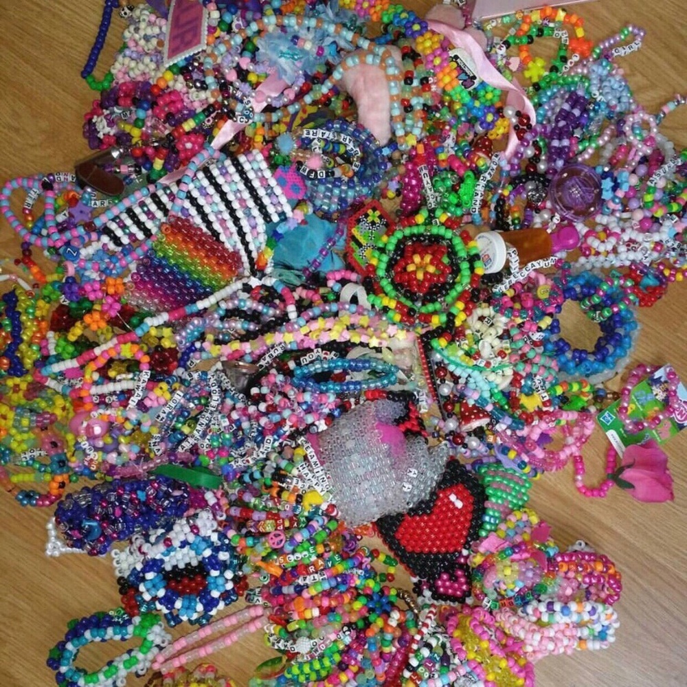 KANDI ! Please lmk what you want first (: